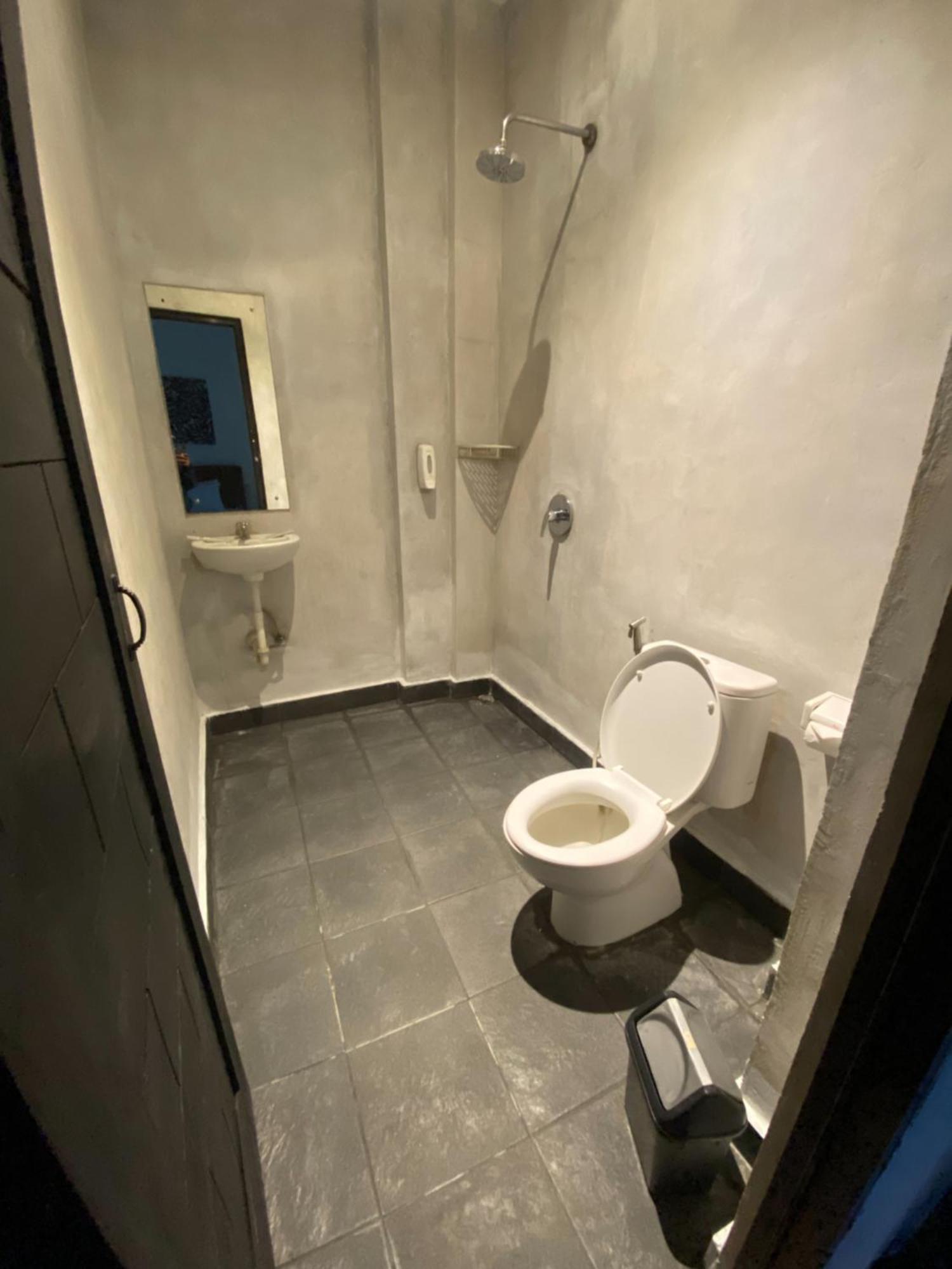 Escotel Krisnantara Canggu Exteriör bild