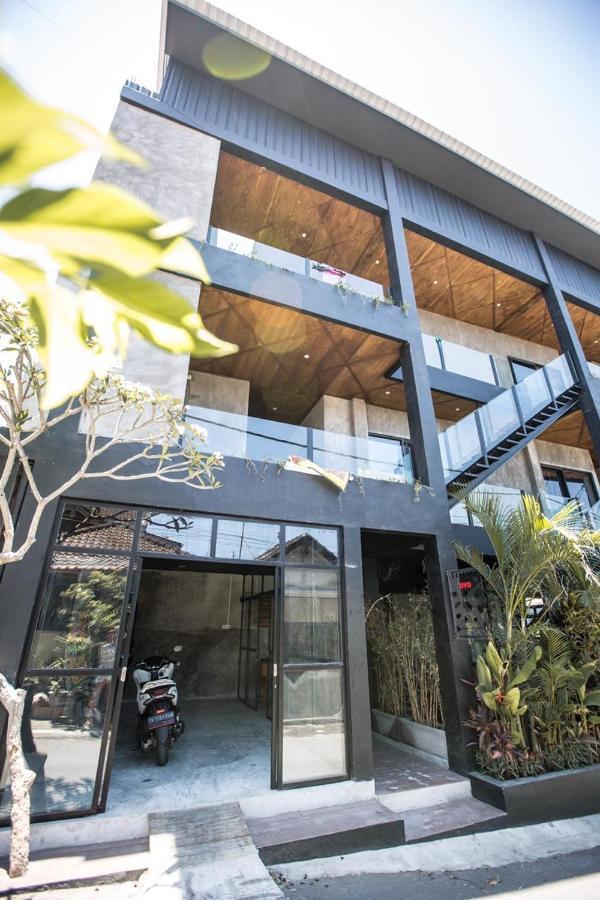 Escotel Krisnantara Canggu Exteriör bild